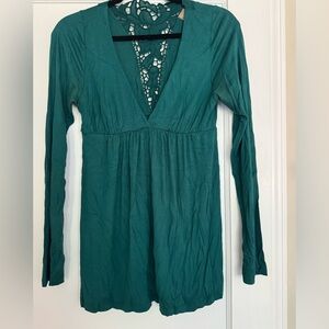 Lush jewel green top